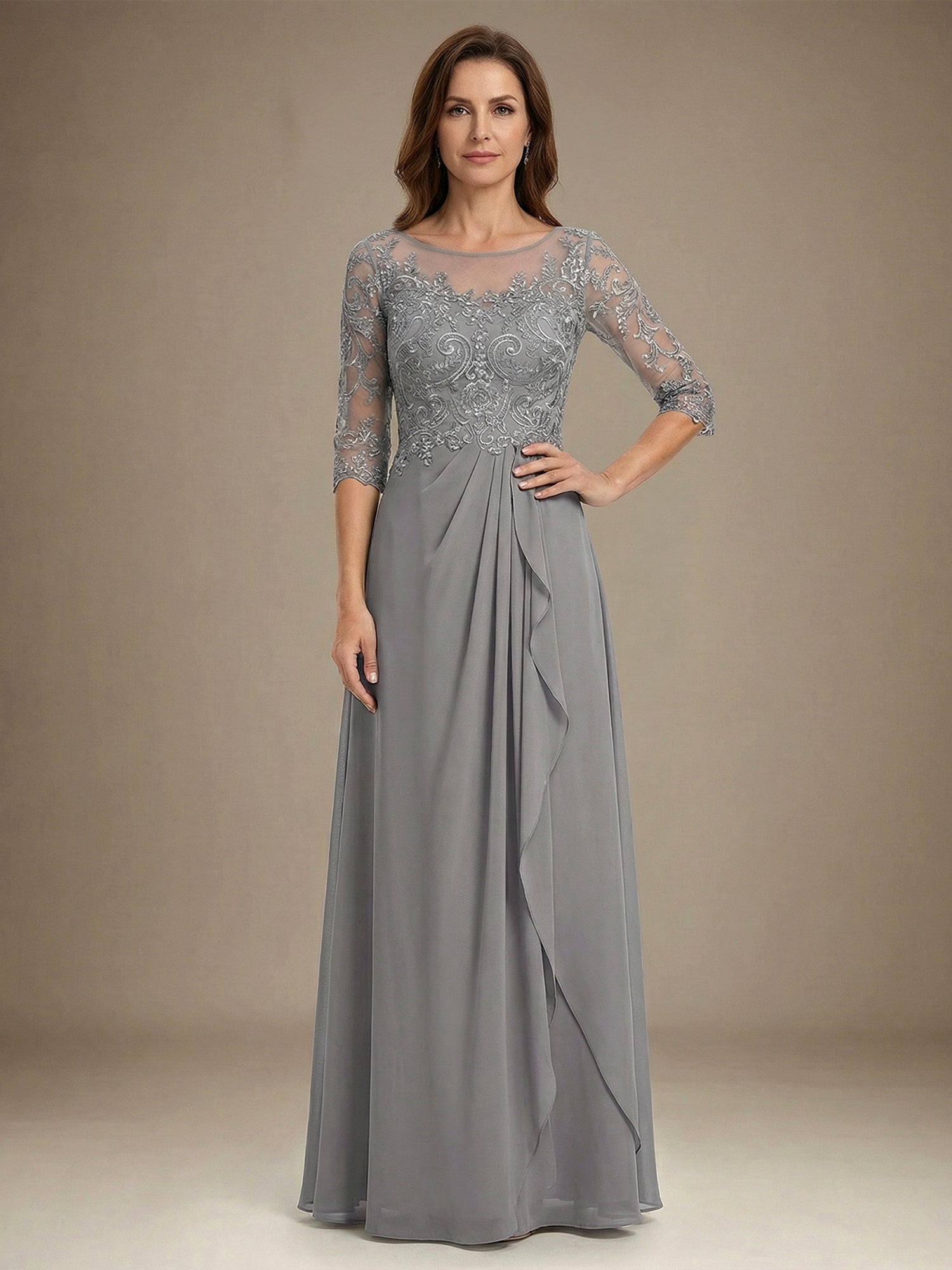 A-Linien Rundhals Illusions-Bodenlanges Chiffon-Spitzenkleid für die Mutter der Braut mit Perlen, Pailletten und Kaskaden-Rüschen