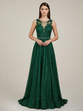 Vestido largo de fiesta verde línea A con escote corazón y apliques de encaje