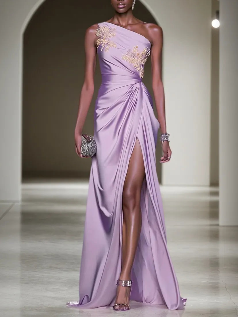 Robe violette classique ligne A à une épaule, sans manches, avec appliques et fronces