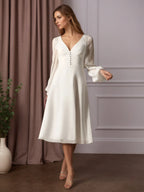 Vestido de novia blanco en línea A con escote en V, encaje, gasa y pliegues