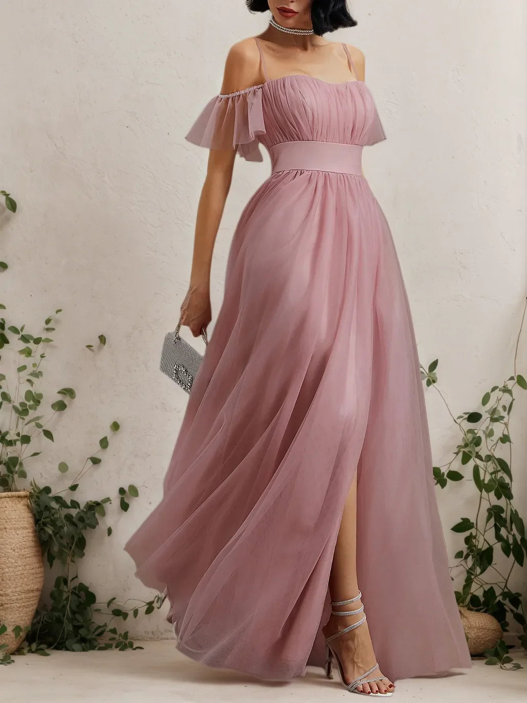Vestido maxi clásico rosa en línea A con escote hombros descubiertos y mangas cortas