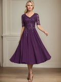 A-Linien V-Ausschnitt Tea-Length Spitzen-Chiffon Kleid für die Mutter der Braut mit Pailletten