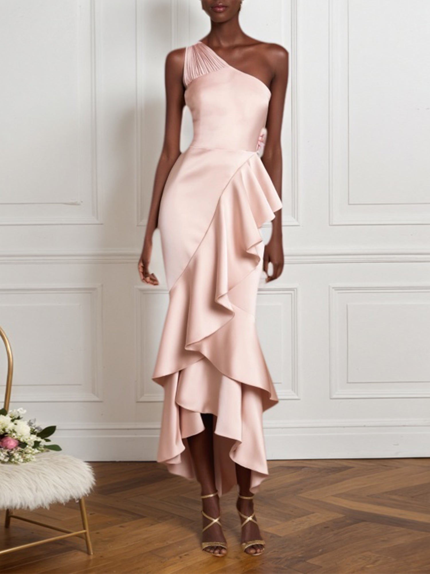 Partykleid hellrosa Satin, einseitig mit Rüschen, Midikleid
