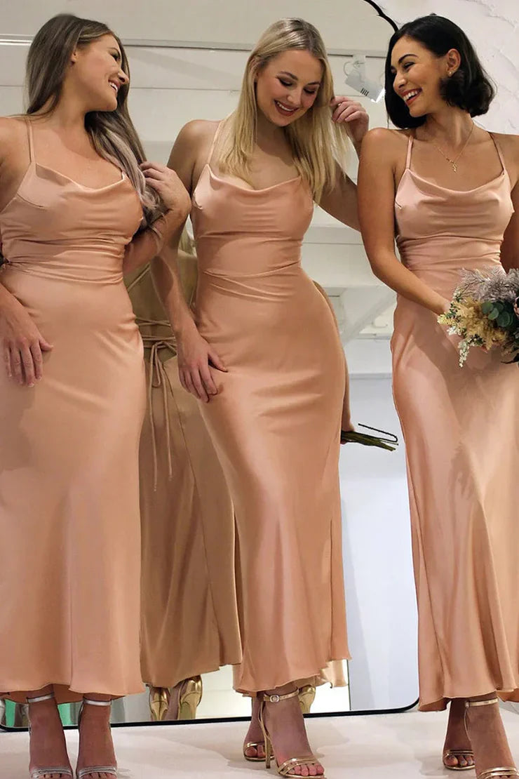 Robe de demoiselle d'honneur en satin rose poussiéreux, dos lacé