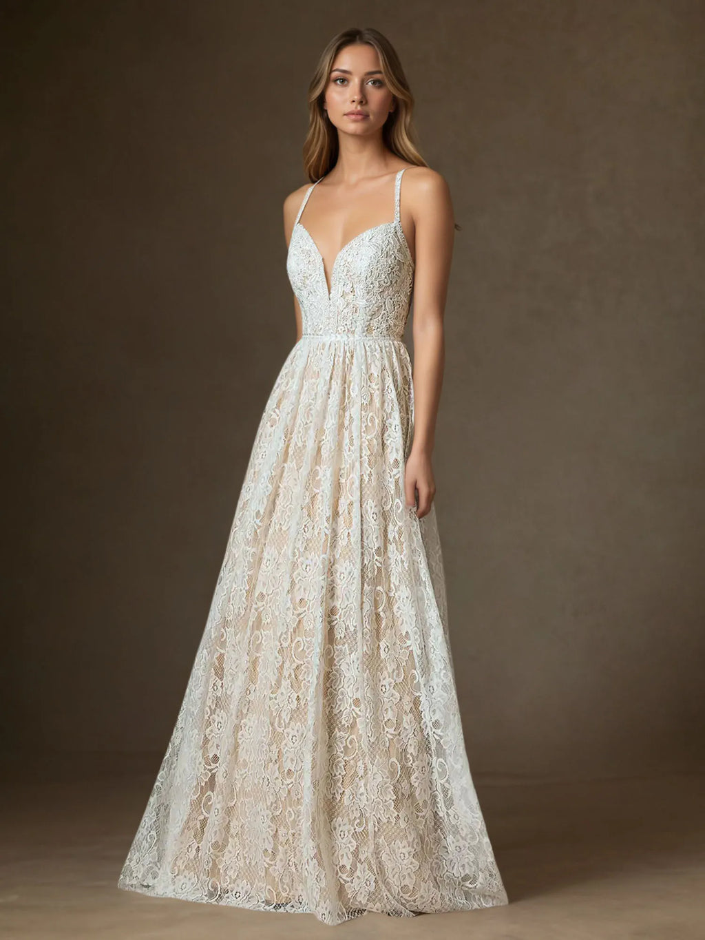 Abito da sposa in pizzo color champagne a linea A