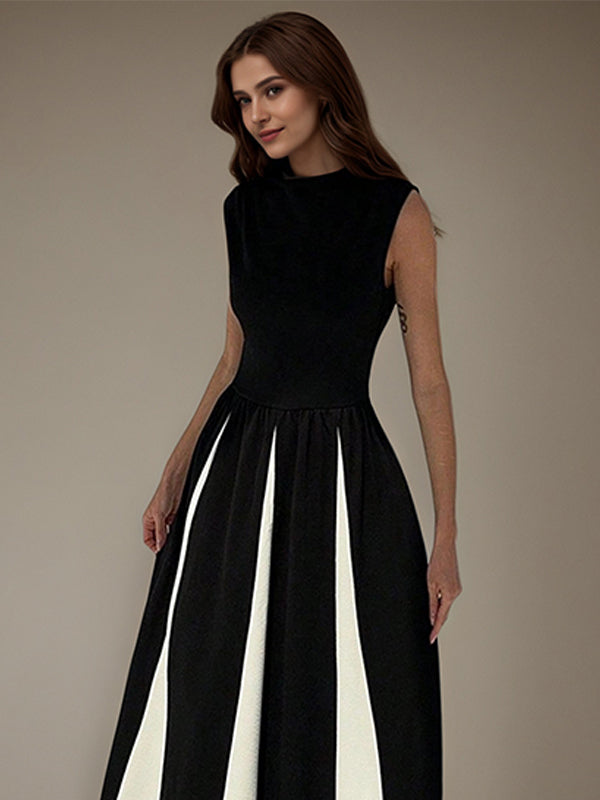 Vestido formal longo preto, corte A, decote redondo, sem mangas, pregueado