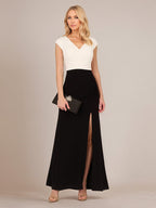 Schwarzes, knöchellanges Chiffonkleid für die Brautmutter mit V-Ausschnitt und hohem Schlitz