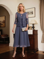 Vestido de mãe da noiva evasê, comprimento tea-length, em renda e chiffon com decote redondo e lantejoulas