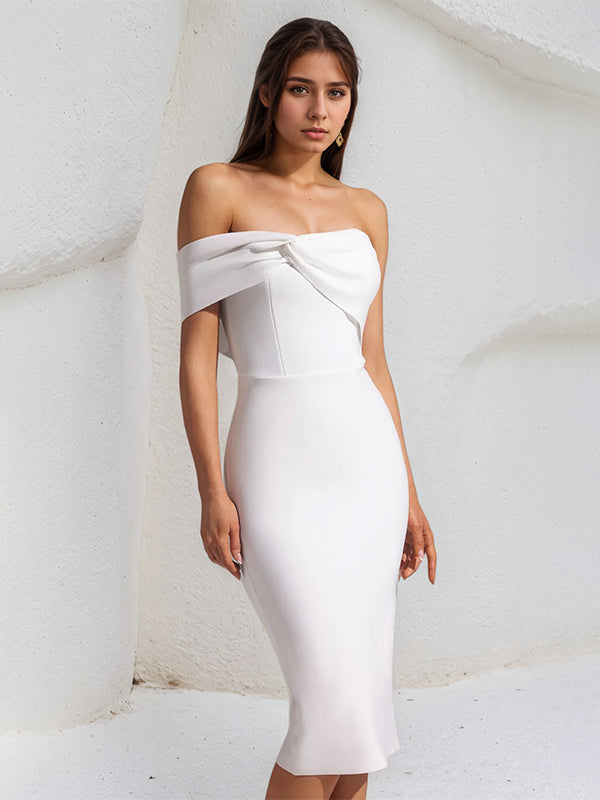 Abito bianco in crepe elasticizzato monospalla senza maniche a lunghezza tè con spacco