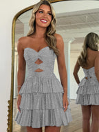 Robe de bal bustier satin ligne A, décolleté cœur, sans bretelles, avec ouverture en trou de serrure