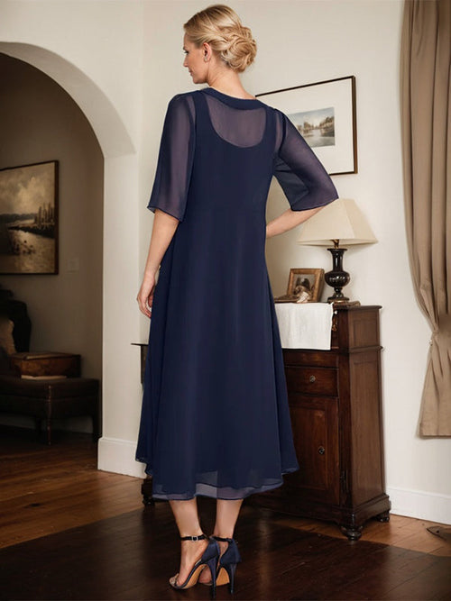 Robe mère de la mariée en mousseline coupe trapèze, encolure carrée, longueur thé