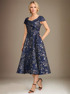 Robe mère de la mariée ligne A à col en V longueur thé en jacquard floral
