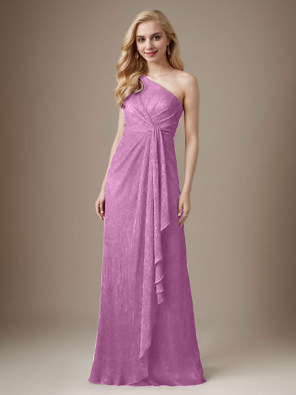 Rubinrotes Etuikleid mit einer Schulter aus metallischem Mesh Mutterkleid der Braut