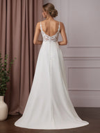 Robe de mariée blanche en crêpe stretch à sequins, coupe trapèze, col en V