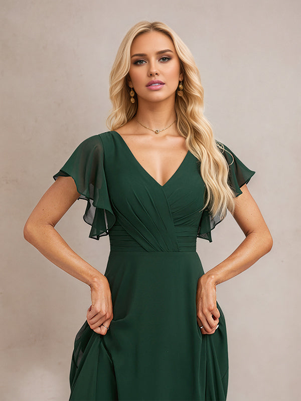 Dunkelgrünes A-Linien Chiffon Brautjungfernkleid mit V-Ausschnitt, bodenlang und Rüschen