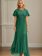 A-Linien Kleid mit Rundhalsausschnitt, kurzen Ärmeln und Chiffon für die Mutter der Braut mit Applikationen