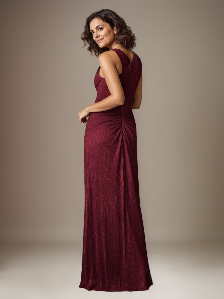 Rubinrotes Etuikleid mit einer Schulter aus metallischem Mesh Mutterkleid der Braut