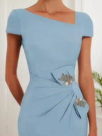 Hellblaues Etuikleid mit Strass Schleife Kurzarm Midi