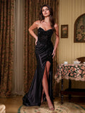 Schwarzes Etui Sweetheart langes Abschlussballkleid mit Schlitz