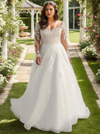 White Long Sleeves Wedding Dress Plus Size Applique V Neck Bridal Gown