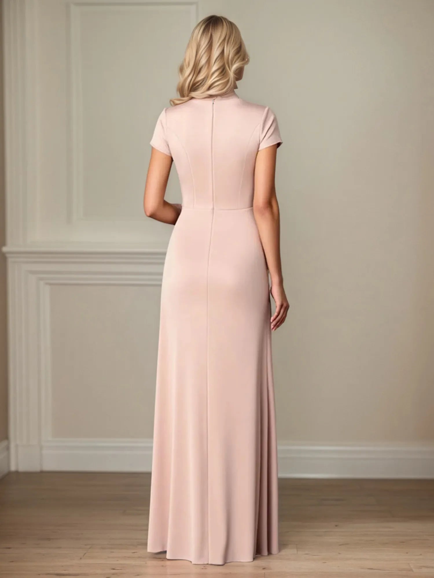 Vestido tubo/columna de satén fruncido para madre de la novia con abertura