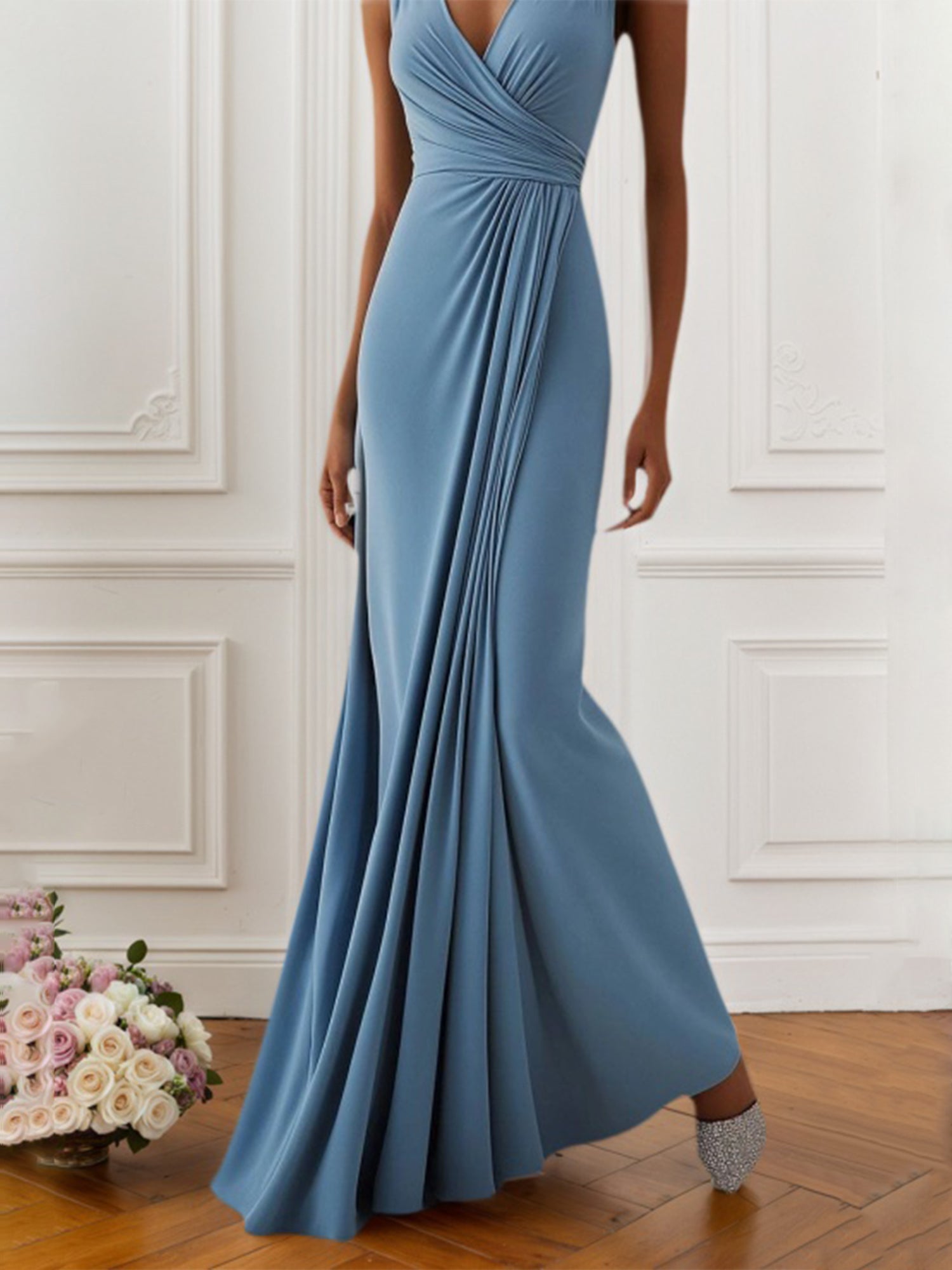Abito da invitata a un matrimonio autunnale, azzurro chiaro, lungo plissettato con spalline sottili
