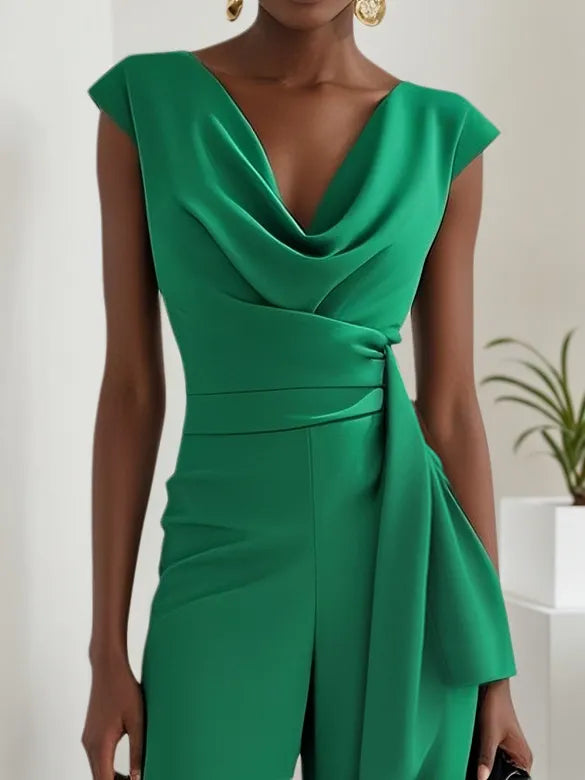 Tuta elegante verde da donna con scollo a cappuccio arricciato e senza maniche