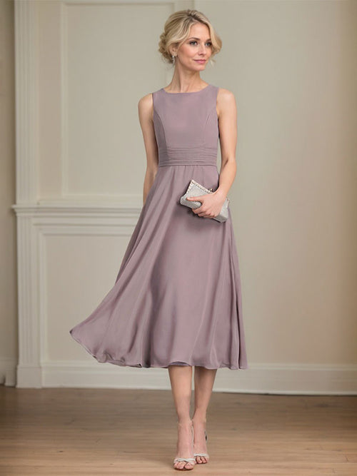Robe de mère de la mariée en mousseline longueur thé ligne A à encolure dégagée avec plis