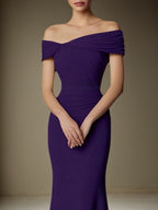 Vestido formal púrpura maxi con escote de hombros caídos para madre de la novia