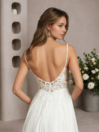 Vestido de novia blanco de gasa con lentejuelas sin mangas y escote off the shoulder en línea A