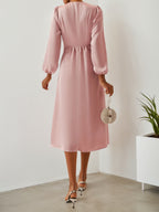 Robe midi rose à encolure en V, manches bouffantes longues, coupe trapèze
