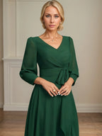 A-Linien V-Ausschnitt Asymmetrisches Chiffon Kleid für die Mutter der Braut mit Schleife und Plissee