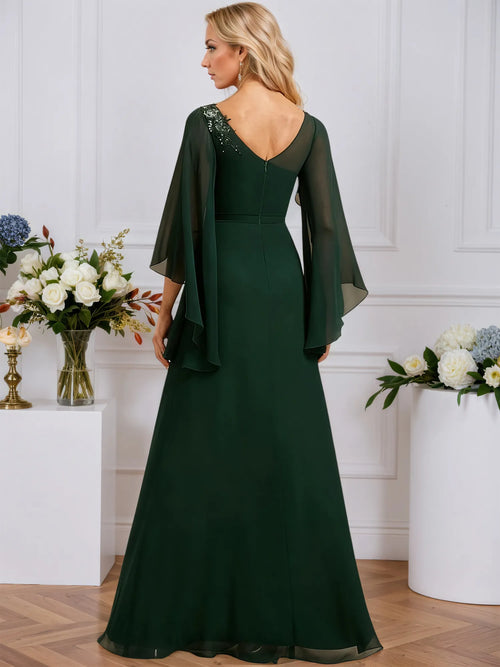 Vestido de noche largo de gasa en línea A con escote barco, ilusión, aplicaciones de lentejuelas, encaje y pliegues