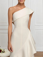 Vestido formal de graduación maxi con volantes en capas, blanco y de un solo hombro
