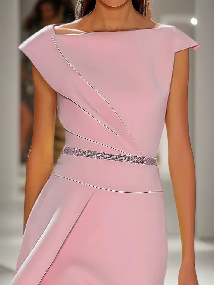 Vestido Midi Rosa com Decote Assimétrico, Manga Curta e Strass, Modelo A-Line