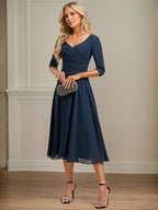 A-Linien V-Ausschnitt Tea-Length Chiffon Kleid der Brautmutter mit Falten