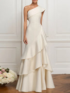 Vestido formal de graduación maxi con volantes en capas, blanco y de un solo hombro