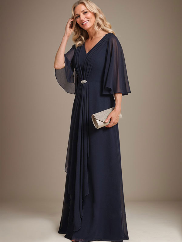 A-Linien V-Ausschnitt Bodenlanges Chiffon Kleid für die Brautmutter mit kaskadierenden Rüschen und Kristallbrosche