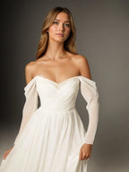 Abito da sposa in pizzo e chiffon con scollo a cuore e linea ad A