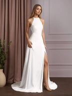 Robe de mariée blanche en satin stretch ligne A avec fente latérale