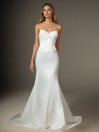 Robe de mariée sirène blanche en satin bustier