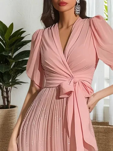 Vestido maxi justo rosa em chiffon com laço franzido, decote em V e mangas curtas