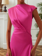 Vestido midi rojo rosa fruncido con cuello simulado y manga corta