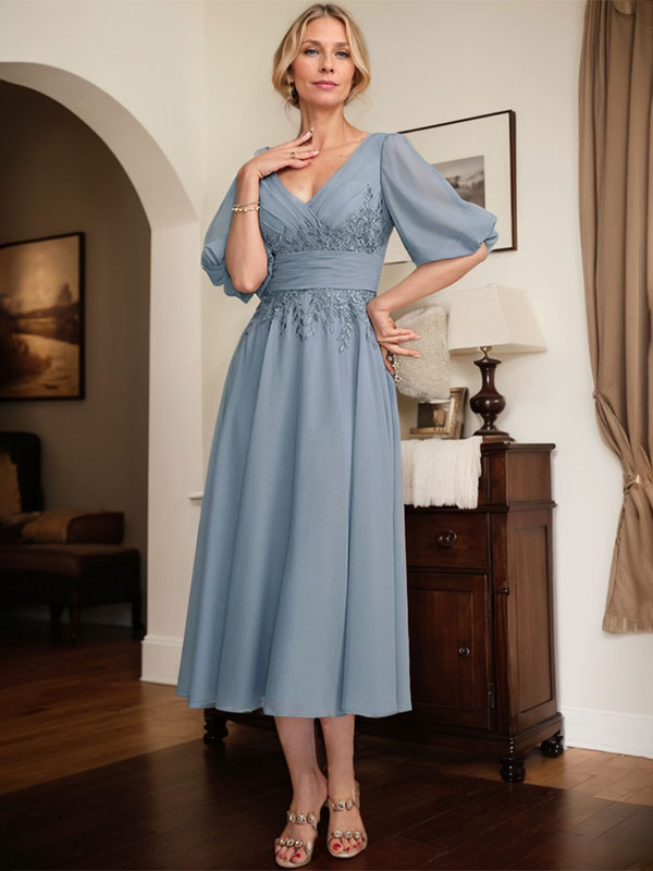Robe mère de la mariée ligne A en dentelle et chiffon, col en V, longueur thé, avec plis