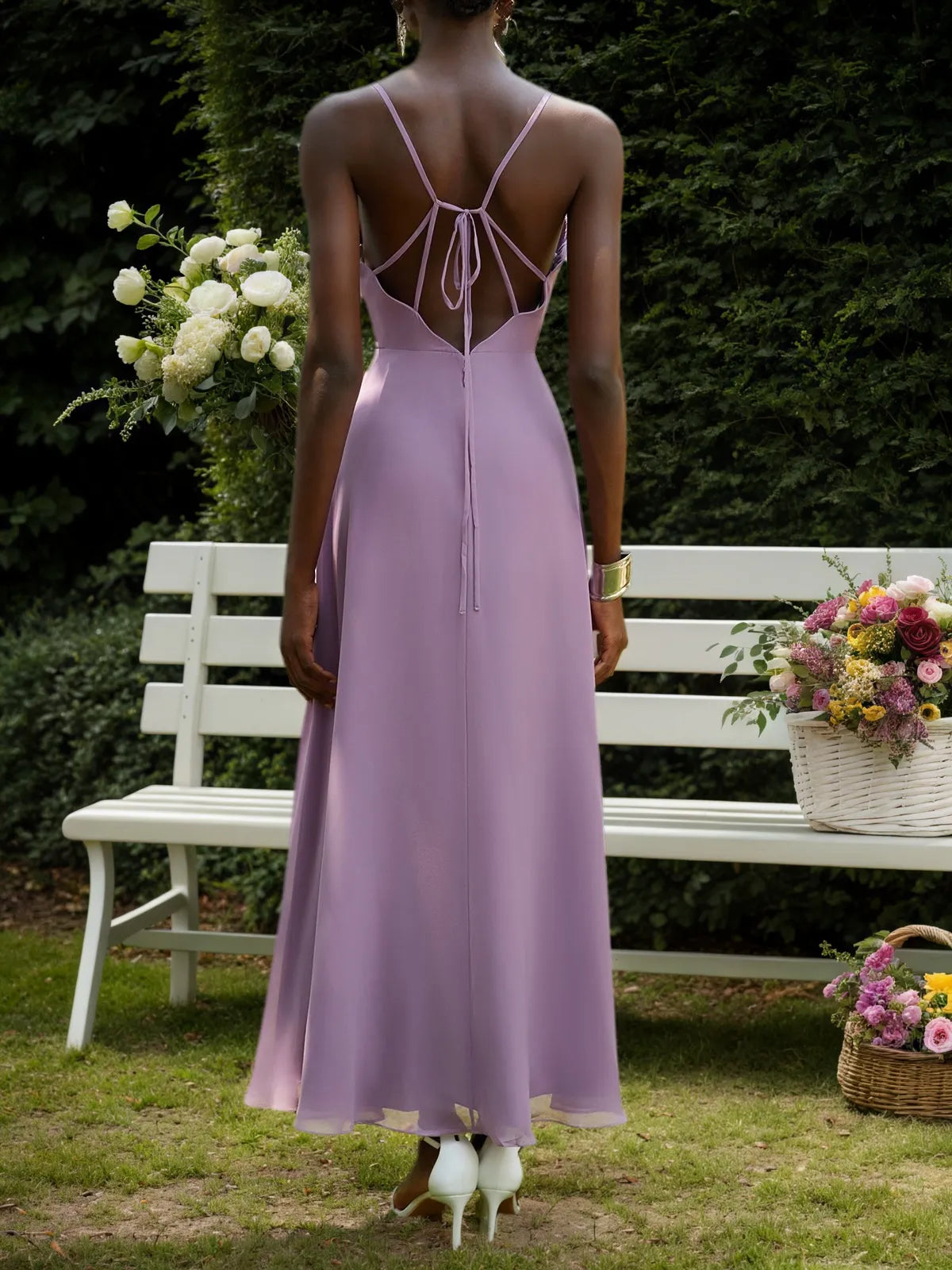 Hellviolettes Chiffon Spaghetti-Träger A-Linien Maxikleid für Brautjungfern