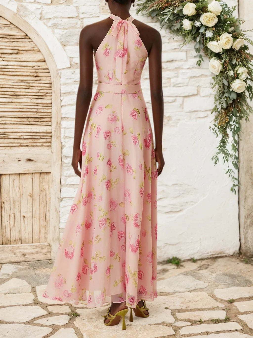 Rosa florales Chiffon Neckholder ärmelloses A-Linien Maxi-Kleid