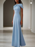 Vestido formal para invitada de boda maxi azul claro con adornos de cristal