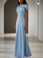 Vestido formal para invitada de boda maxi azul claro con adornos de cristal