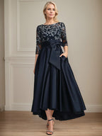 A-Linien-Kleid mit Rundhalsausschnitt, Illusionseffekt, asymmetrischem Satin-Spitzenstoff und Schleife für die Brautmutter