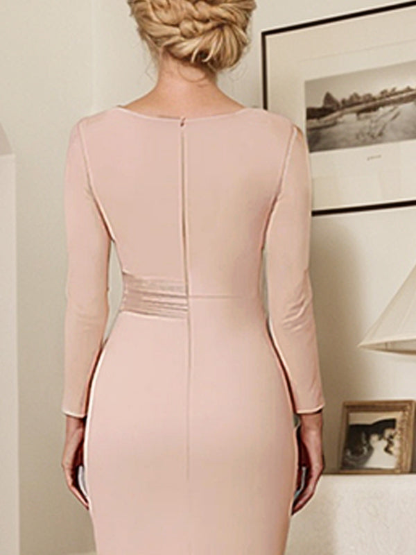 Elegantes, rosafarbenes Satin-Brautmutterkleid mit langen Ärmeln